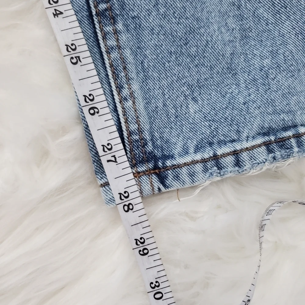New! Refuge Denim Mom Relax High Rise Distressed Ripped Jeans. Size 7.